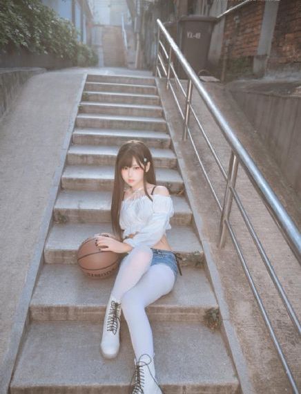双性翘臀嫩白美人受np_午夜伦不卡高清在线观看
