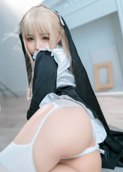 微信头像女黑白欧美_BD英语免费观看视频