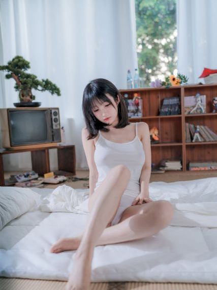 欧美丰臀诱惑图片_韩国在线观看