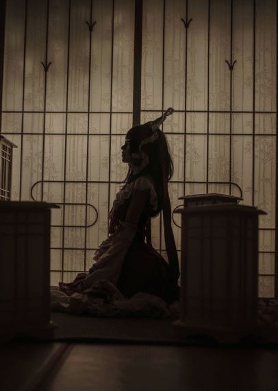 欧美微胖女星冬装街拍_BD在线播放观看