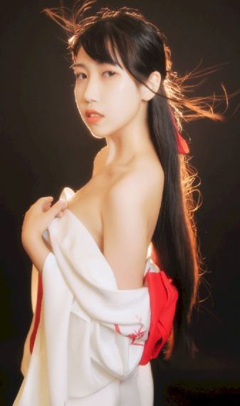 公交车一晃撞了进去没有阻隔_日韩在线观看