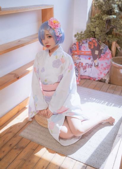 成人五月伧理视频_720手机在线看