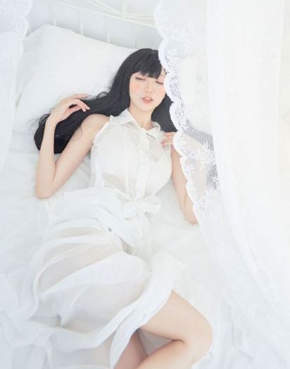欧美小姐姐跳舞_1080超清免费观看