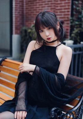 欧美超黄第一a片_720全集在线观看