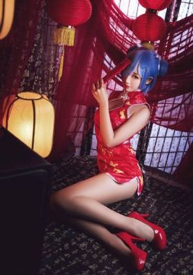 欧美大胆展阴鲍鱼图片_BD英语全集在线观看